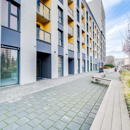 Legnicka 18 A Appartamento